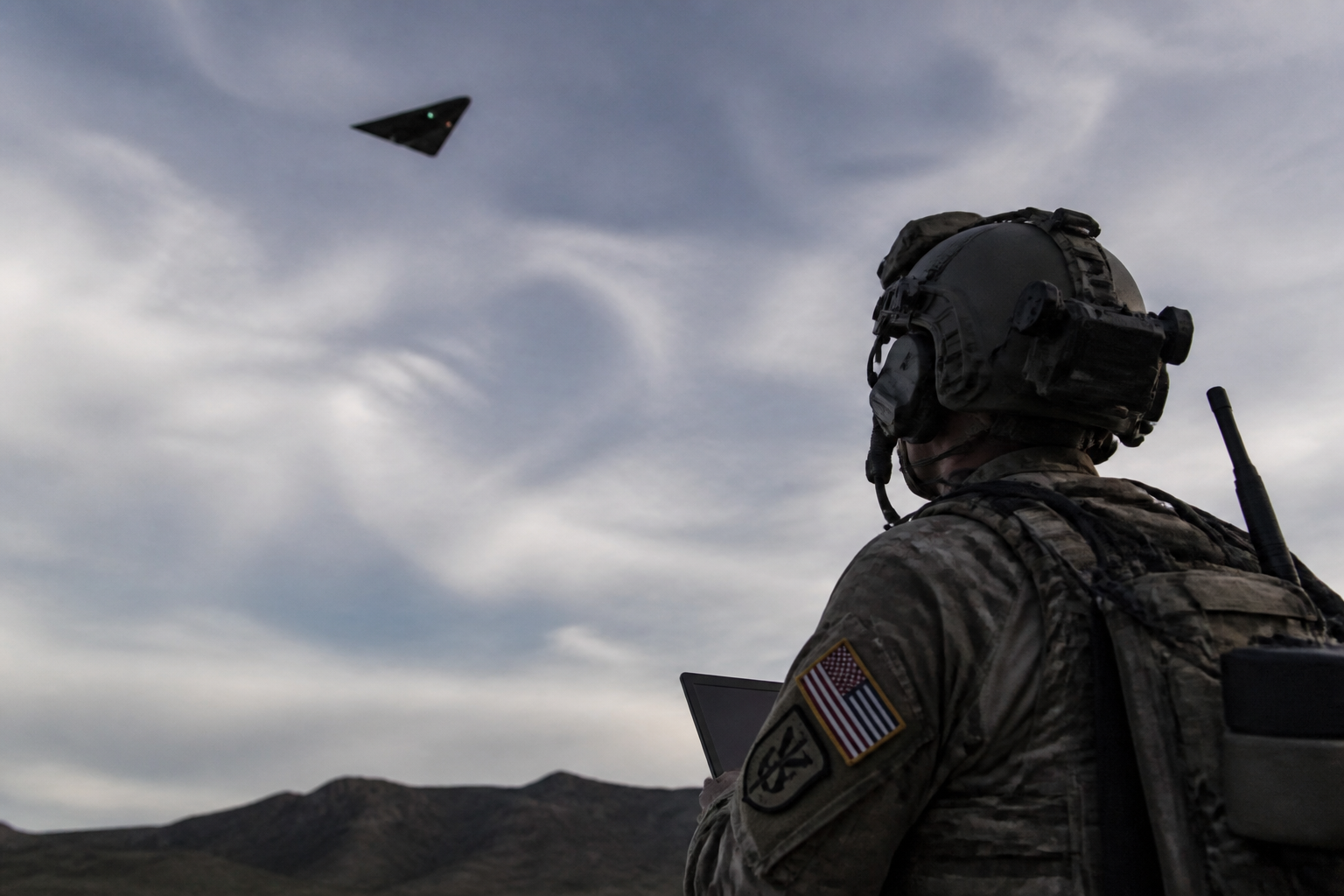 Exército dos EUA revela novos avistamentos de UAPs em relatório